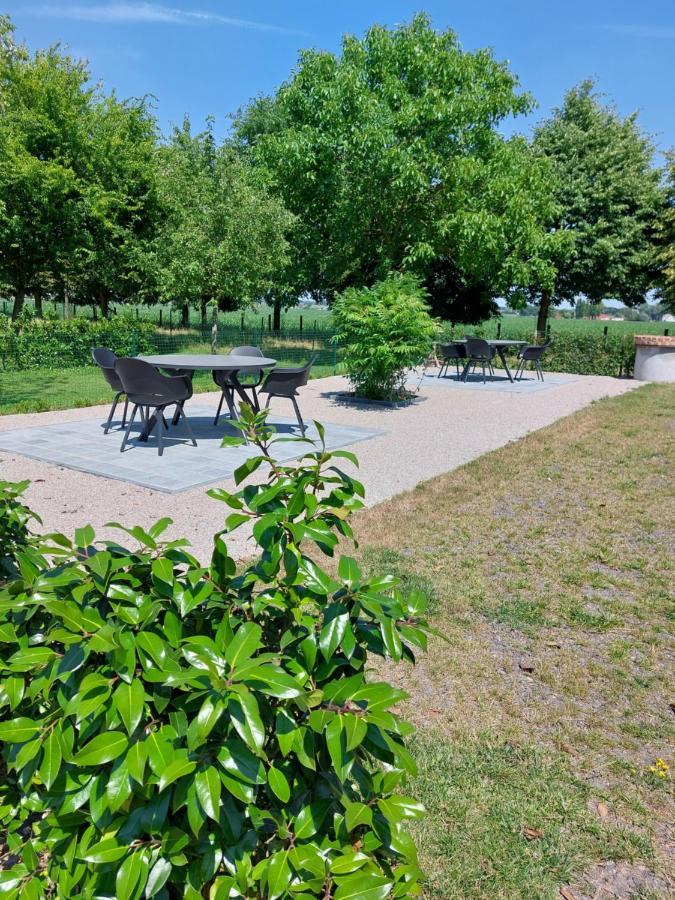 De Weldoeninge Villa Wingene Bagian luar foto